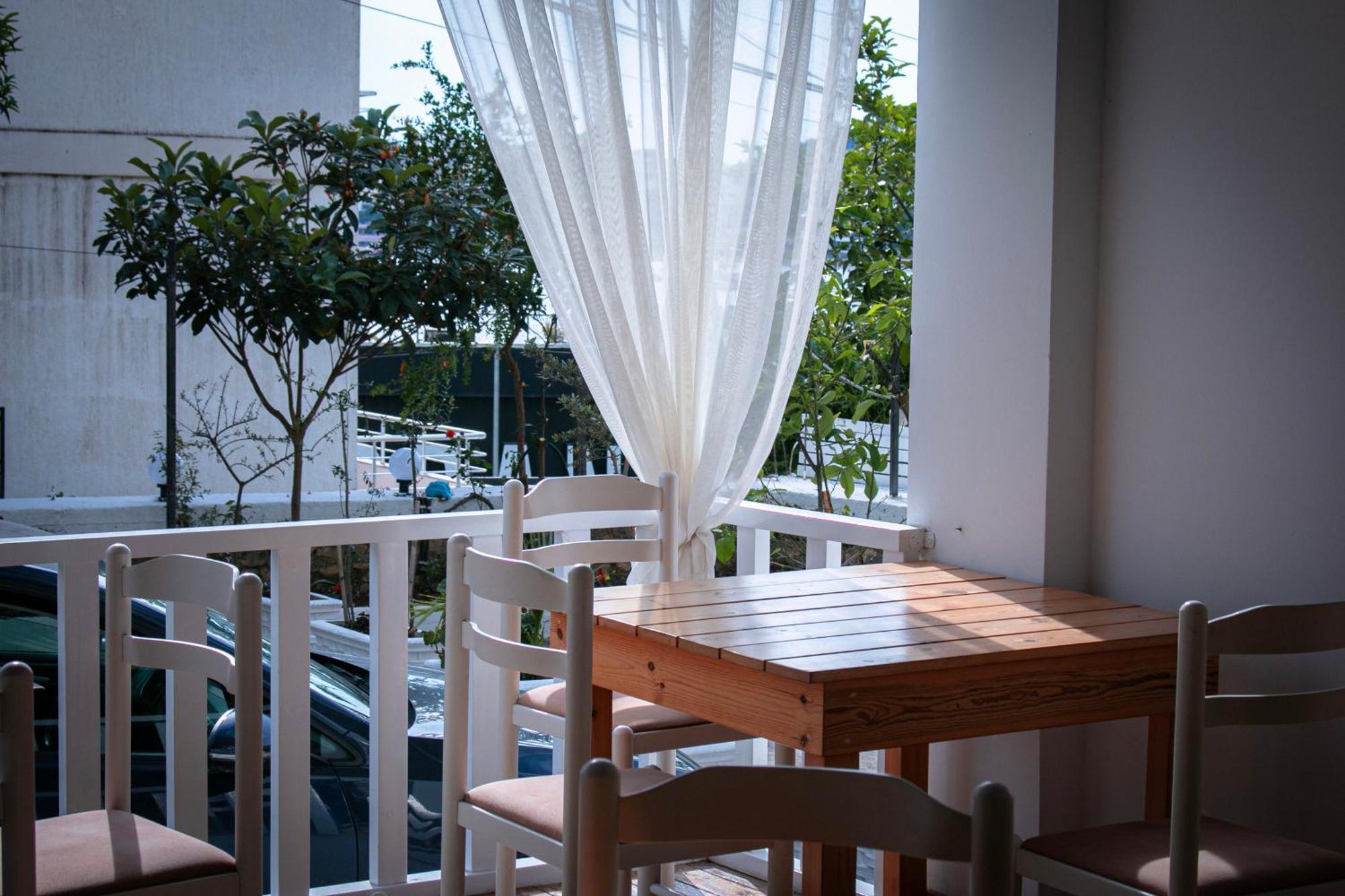 Hotel Fron Sarande Ngoại thất bức ảnh