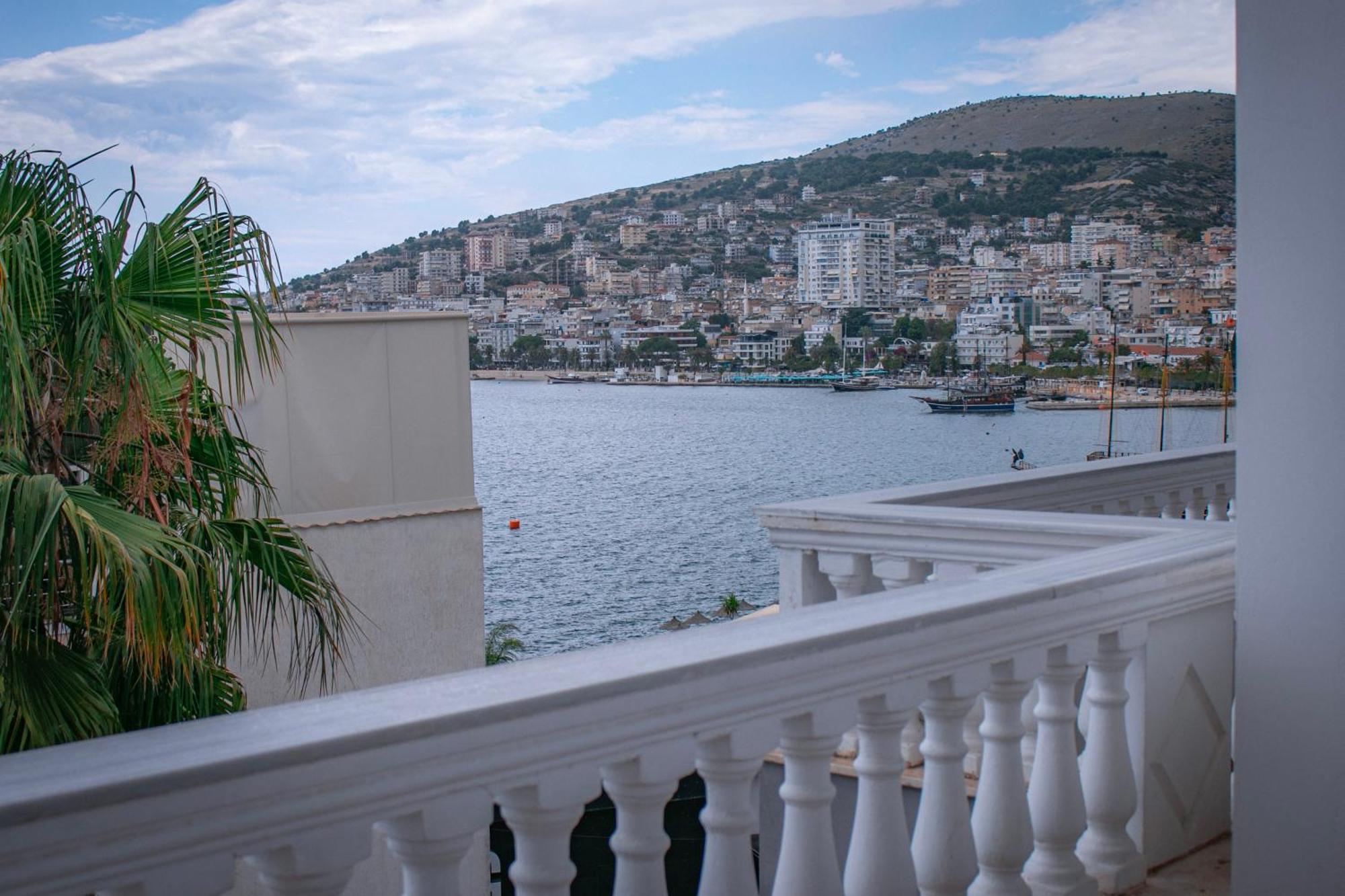 Hotel Fron Sarande Ngoại thất bức ảnh