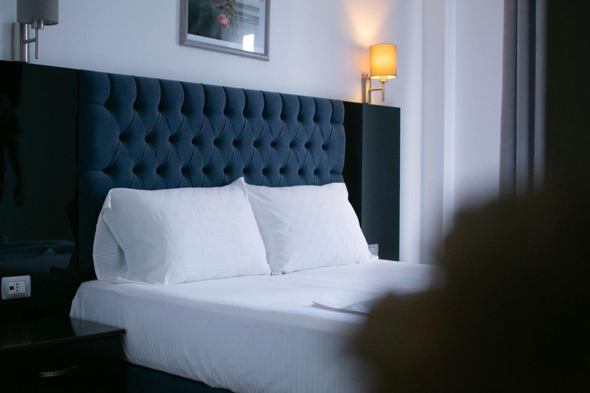 Hotel Fron Sarande Ngoại thất bức ảnh