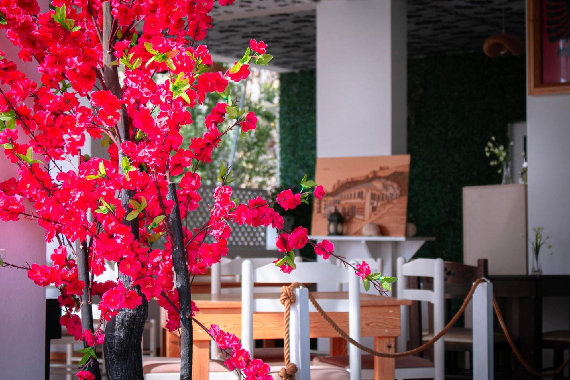 Hotel Fron Sarande Ngoại thất bức ảnh
