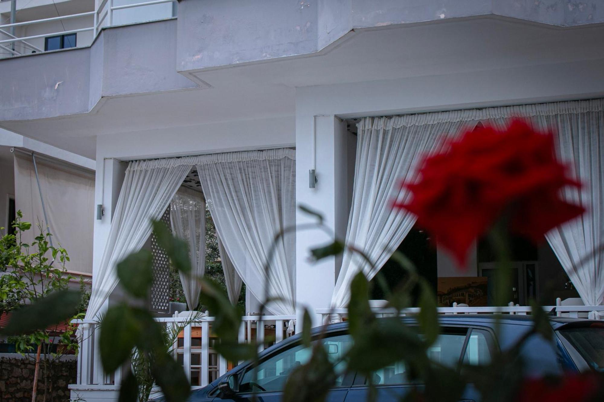 Hotel Fron Sarande Ngoại thất bức ảnh