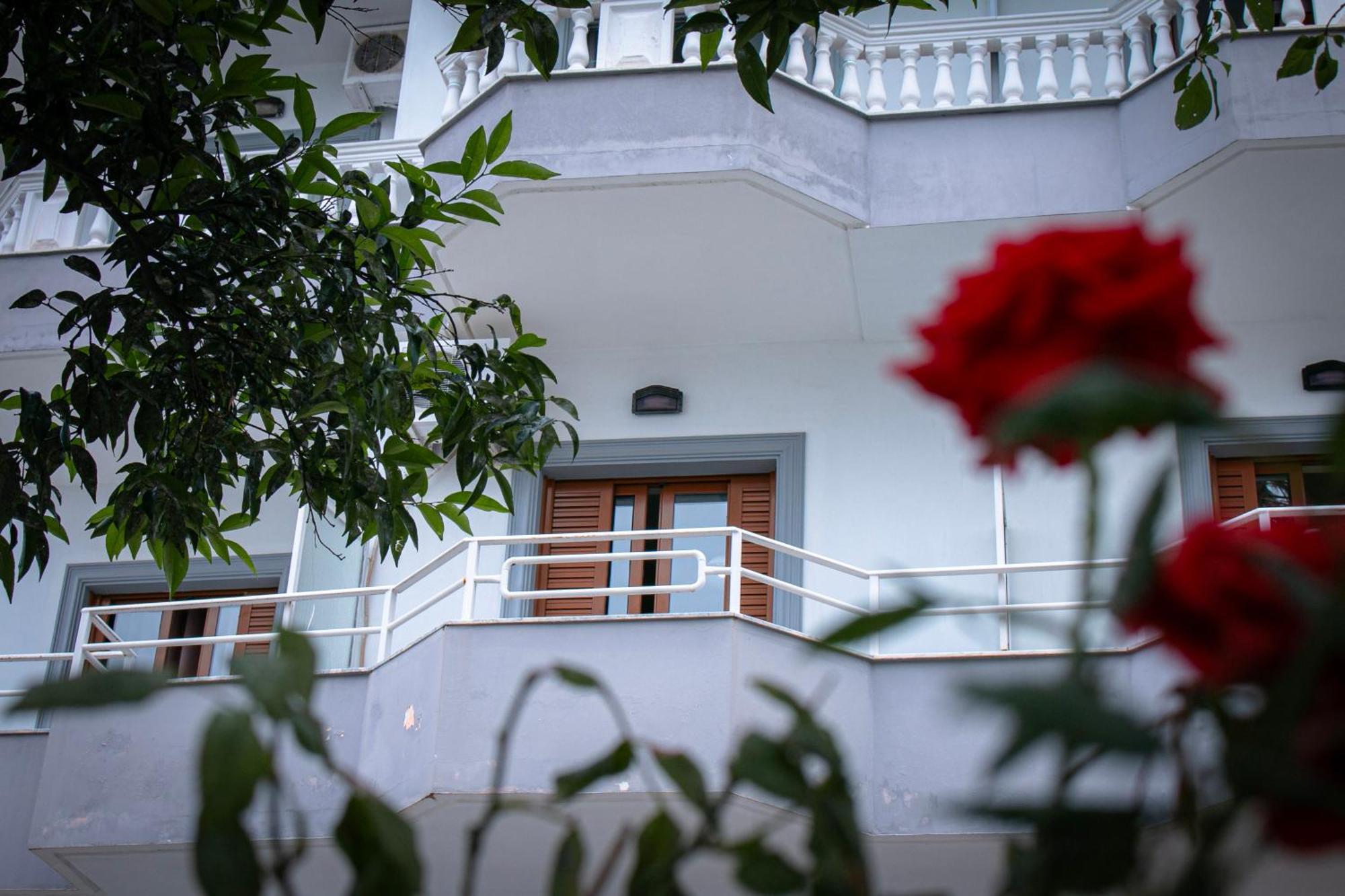 Hotel Fron Sarande Ngoại thất bức ảnh