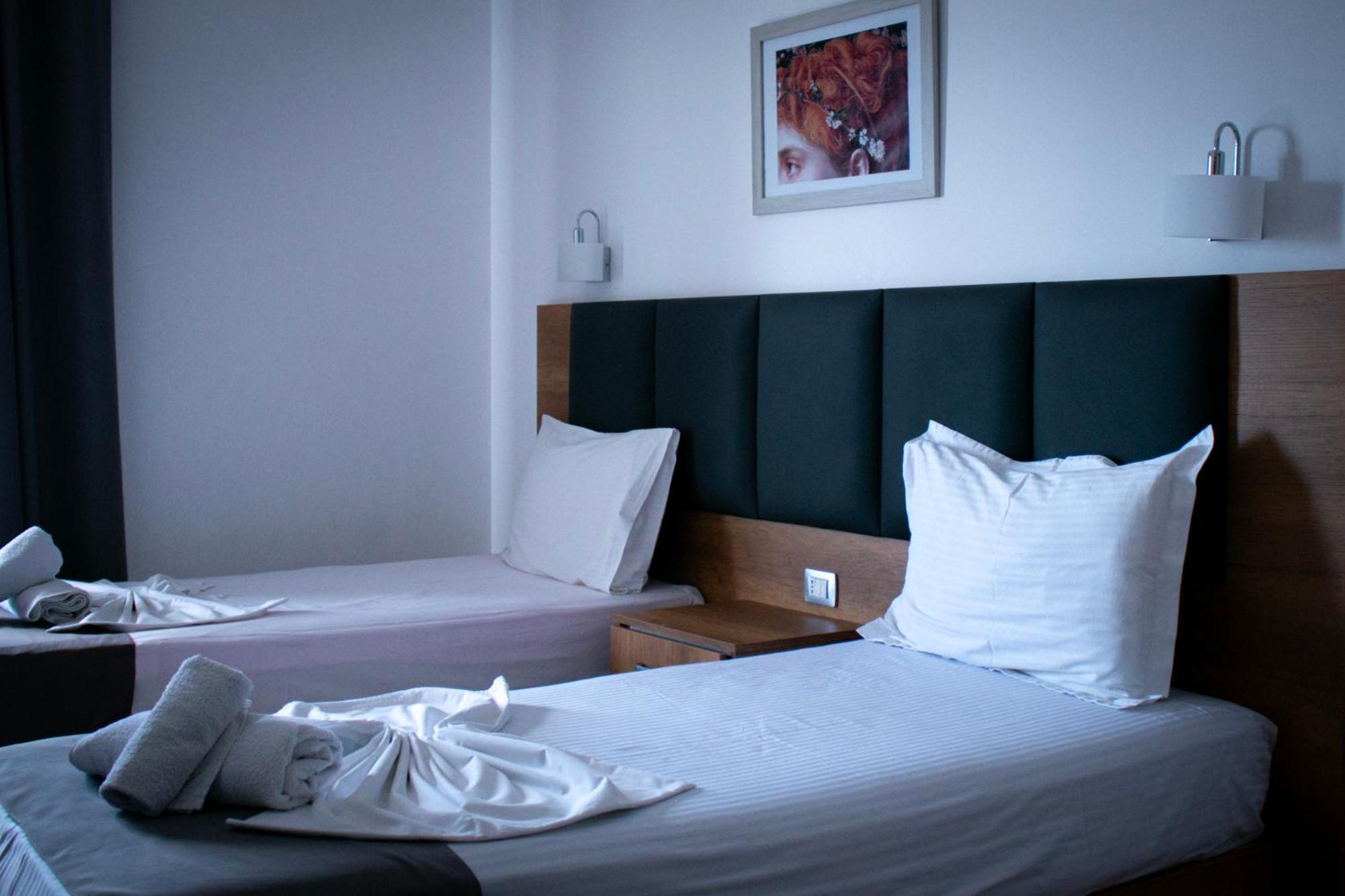 Hotel Fron Sarande Ngoại thất bức ảnh