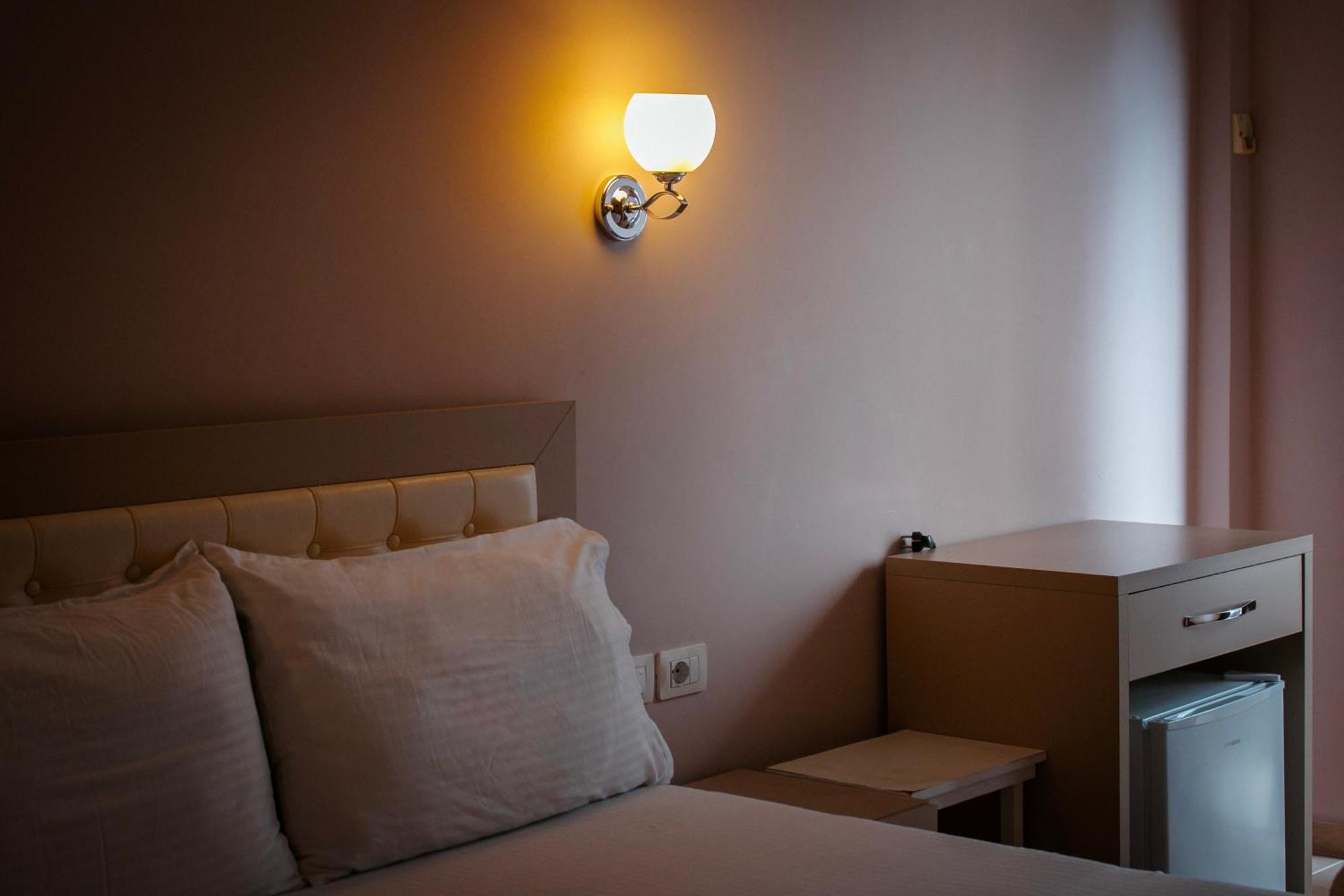 Hotel Fron Sarande Ngoại thất bức ảnh
