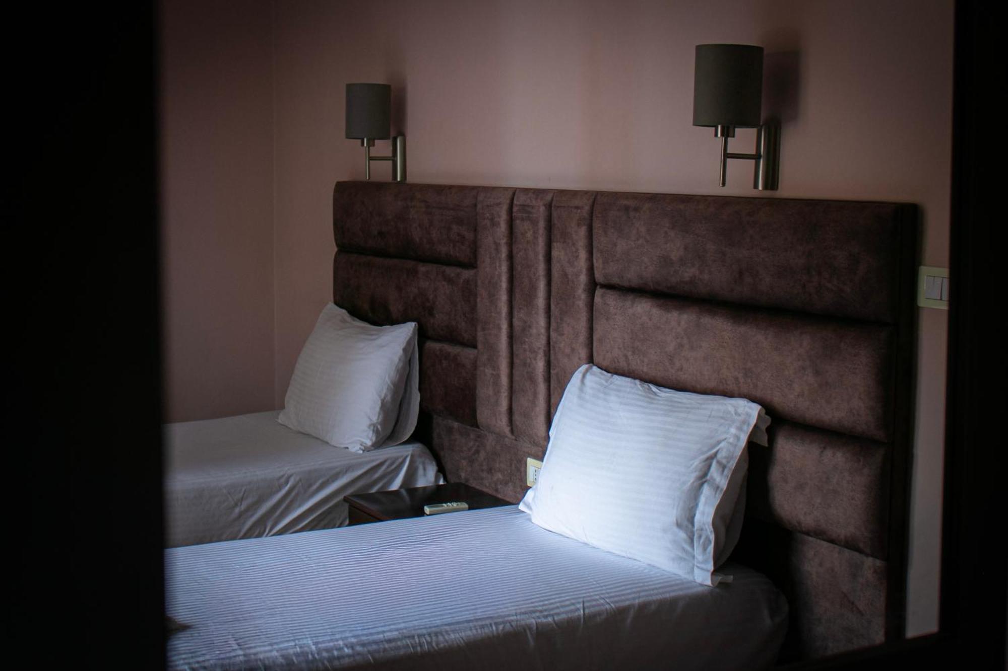 Hotel Fron Sarande Ngoại thất bức ảnh