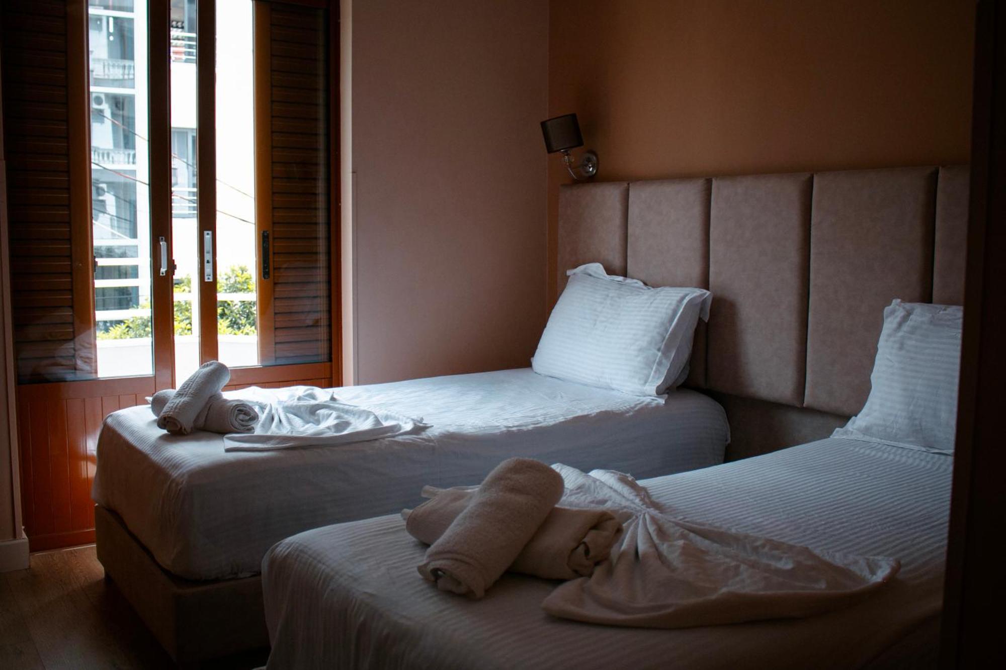 Hotel Fron Sarande Ngoại thất bức ảnh