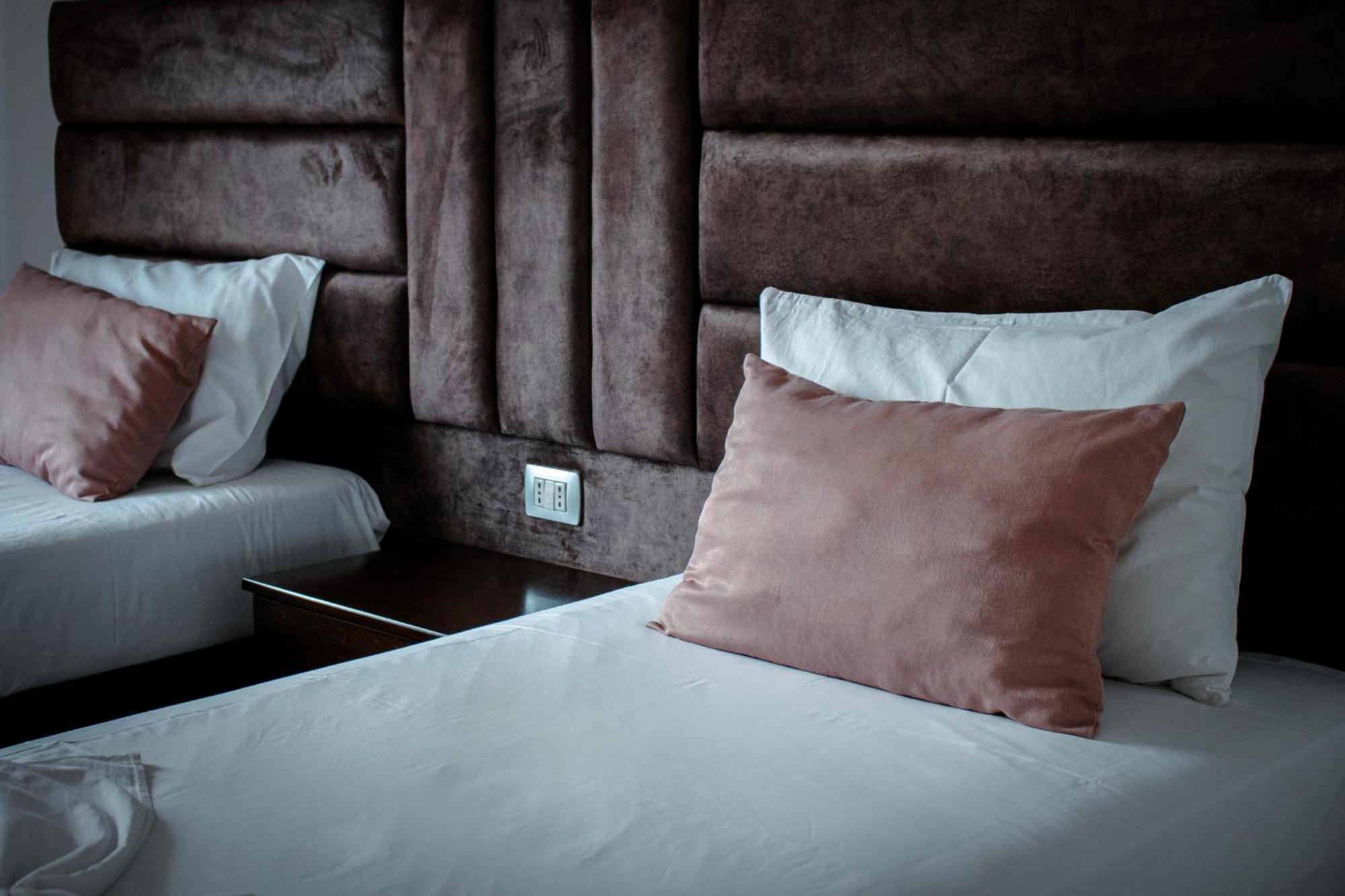 Hotel Fron Sarande Ngoại thất bức ảnh