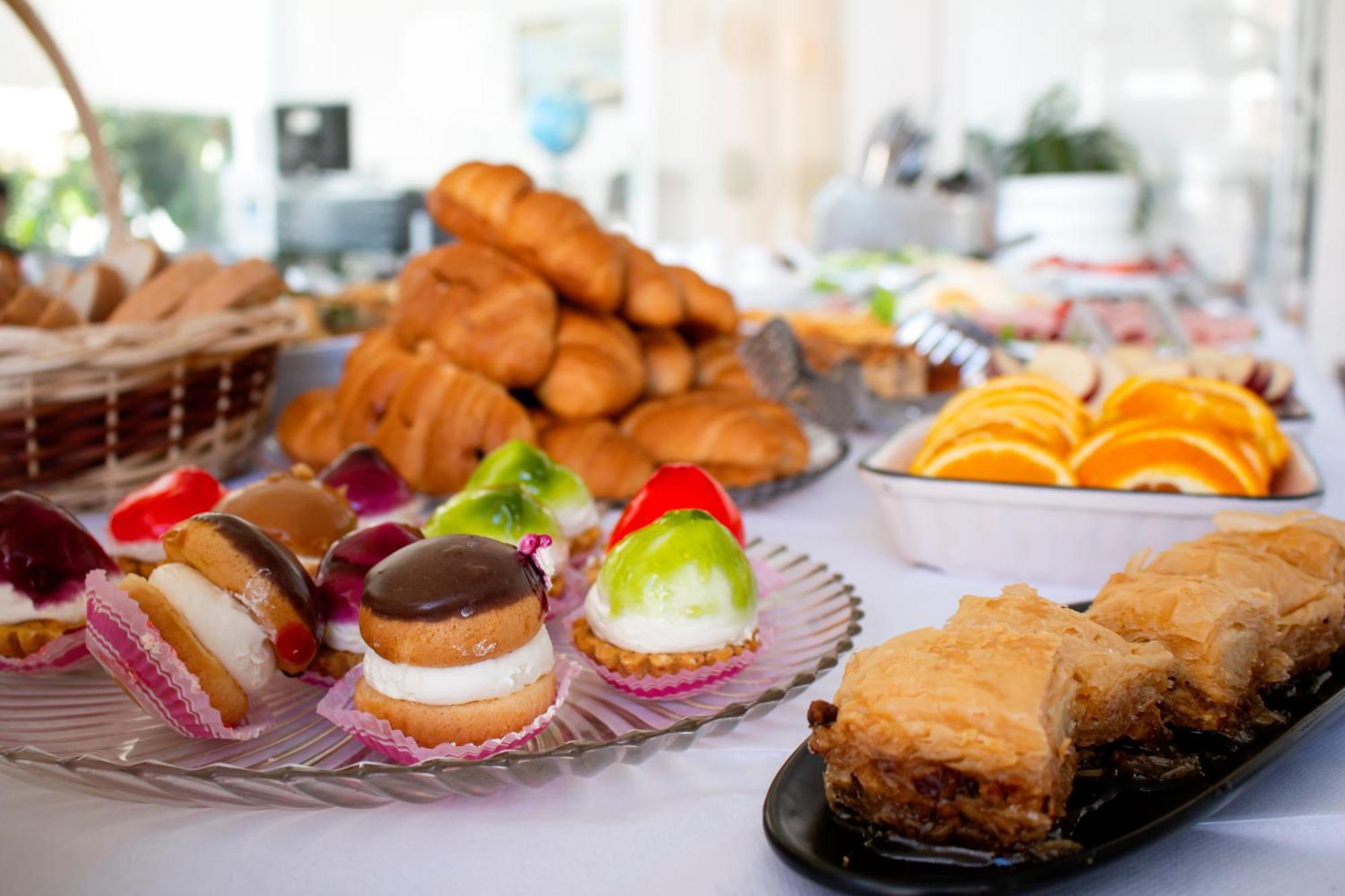 Hotel Fron Sarande Ngoại thất bức ảnh