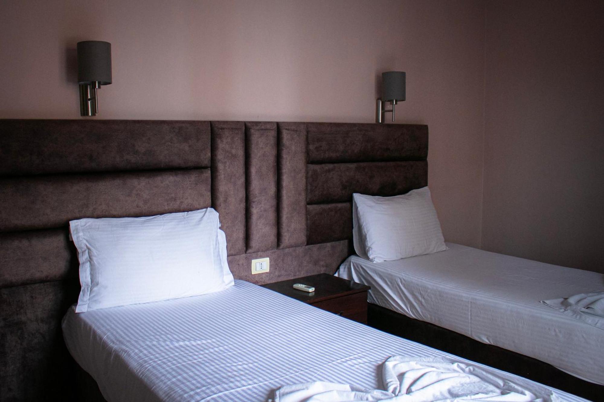 Hotel Fron Sarande Ngoại thất bức ảnh